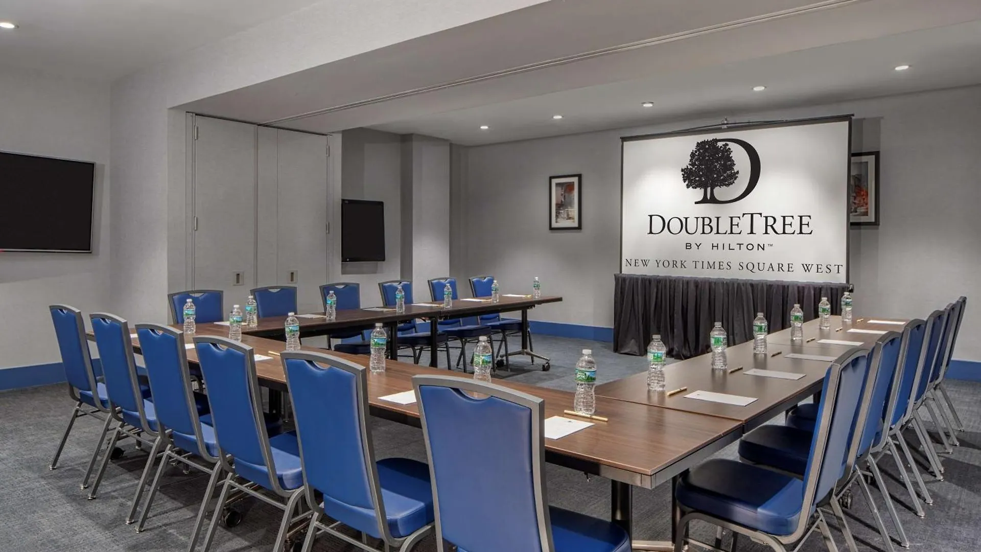 Doubletree By Hilton New York Times Square West