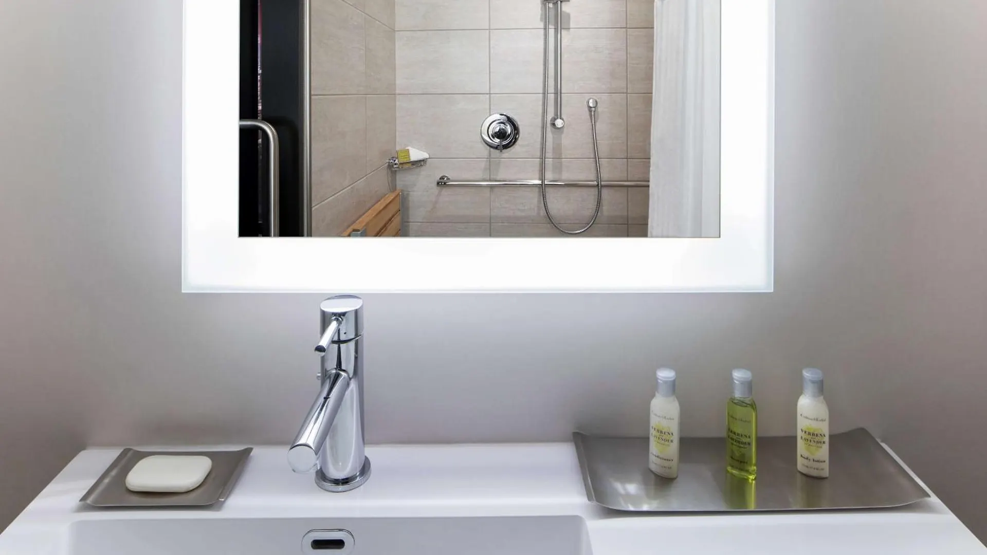 Doubletree By Hilton New York Times Square West Ξενοδοχείο 4*,  Ηνωμένες Πολιτείες της Αμερικής