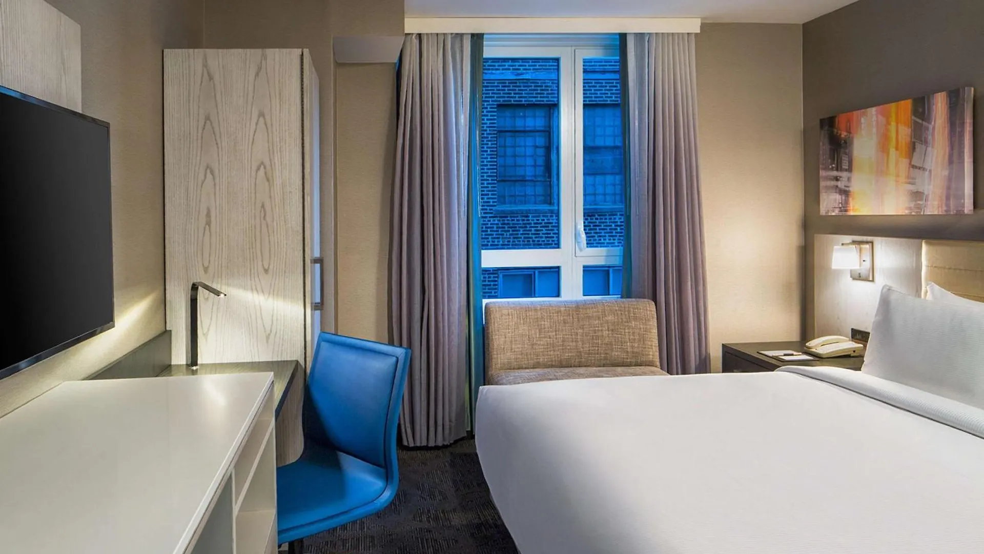Hotel Doubletree By Hilton New York Times Square West