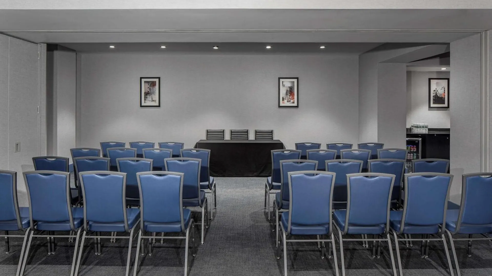 Doubletree By Hilton New York Times Square West