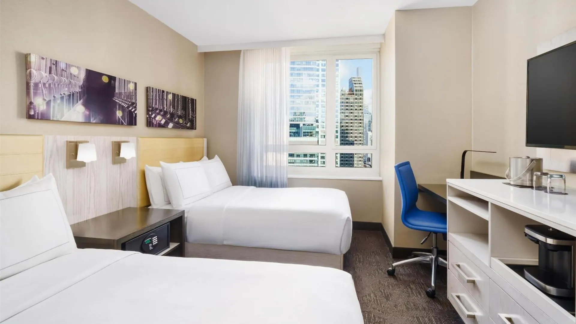 Doubletree By Hilton New York Times Square West 4*,  United States