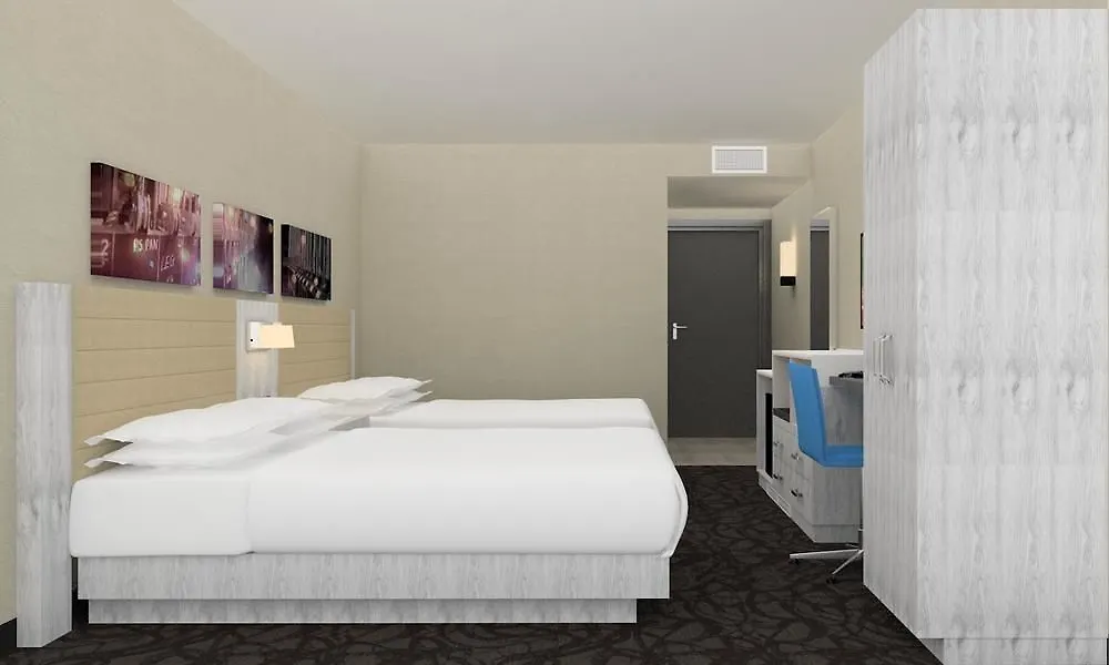 Doubletree By Hilton New York Times Square West Hotel